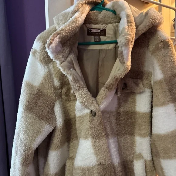 Koolaburra By Ugg Womrns Sherpa Coat never worn - Picture 6 of 11